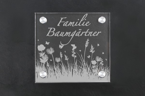 Türschild aus Acryl Blumenwiese personalisiert